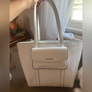 Michael Kors Authentic 2-in-1 Jet Set Bag | Cream Tote with Logo Accent